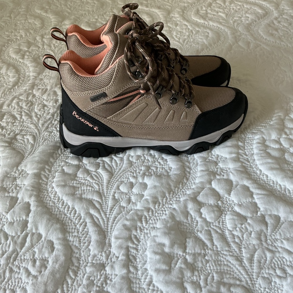 Women's Hiking Boots - Brown and Black